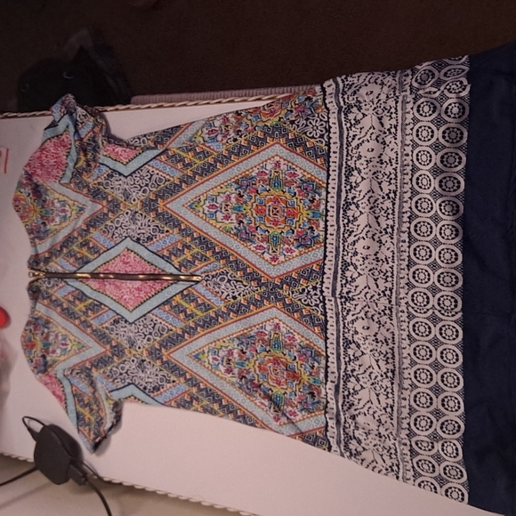 Multicolored patterned dress - Picture 2 of 3